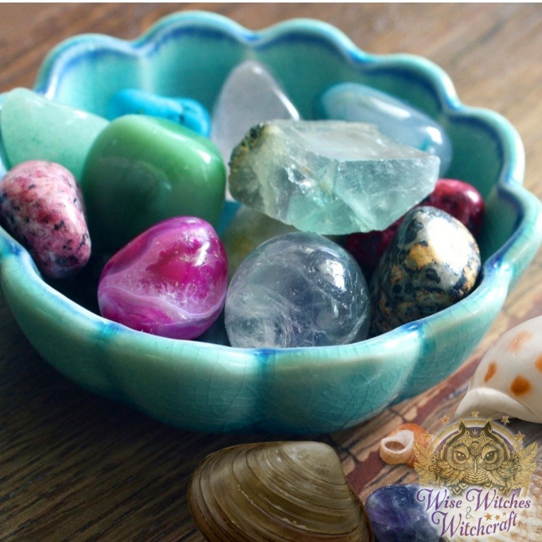 natural divination shells crystals