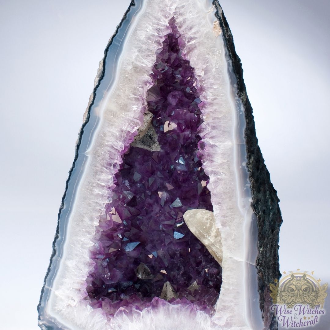 amethyst properties love